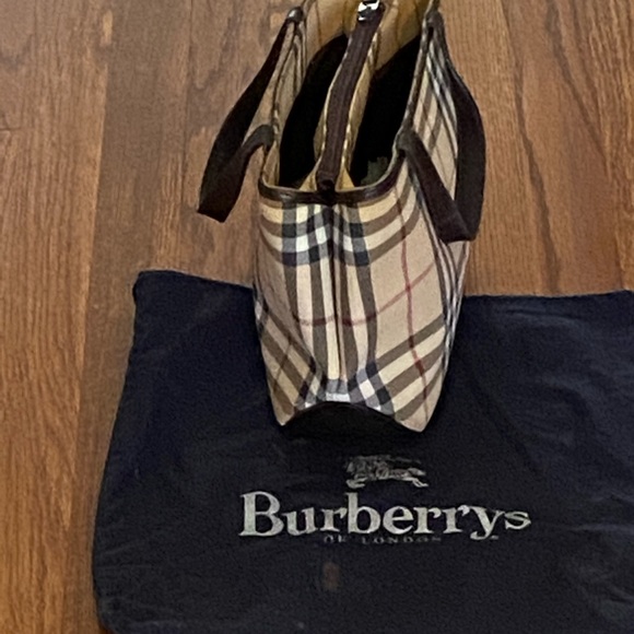 Burberry handbag - Picture 3 of 5